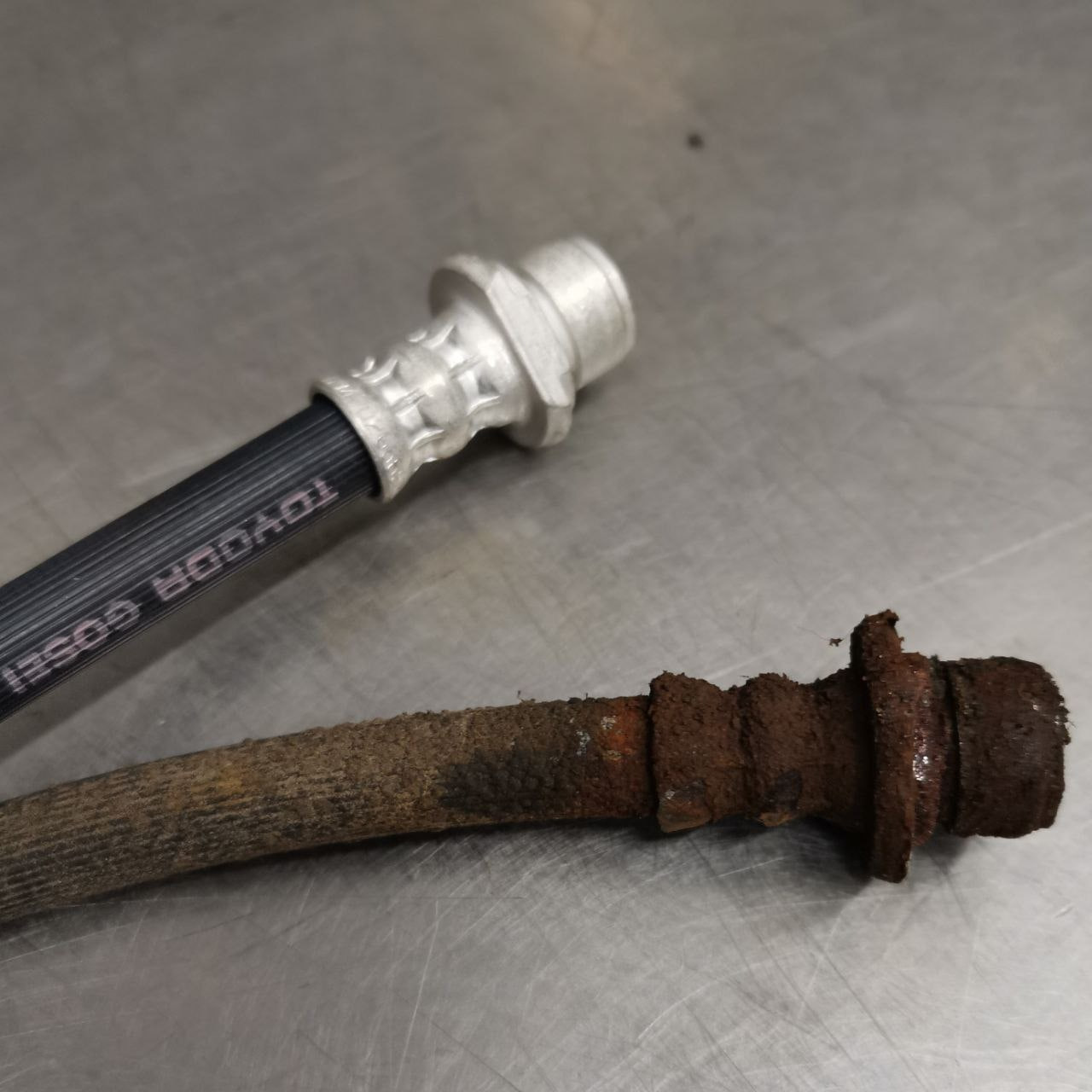 Замена тормозных трубок Тойота Ленд Крузер 200 Toyota Land Cruiser 200 тормоза трубки