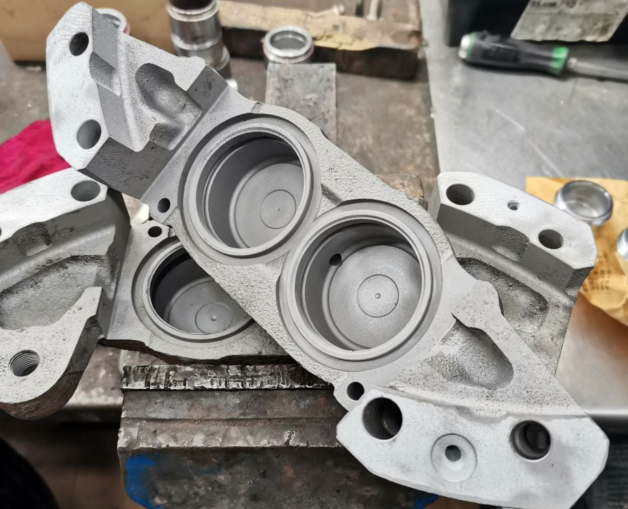 Замена тормозных трубок Тойота Ленд Крузер 200 Toyota Land Cruiser 200 тормоза трубки