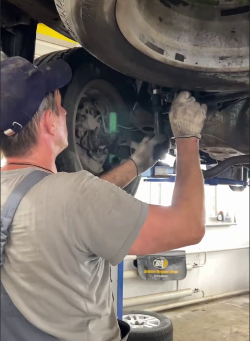 Замена заднего цилиндра блока КДСС Land Cruiser Prado 150 