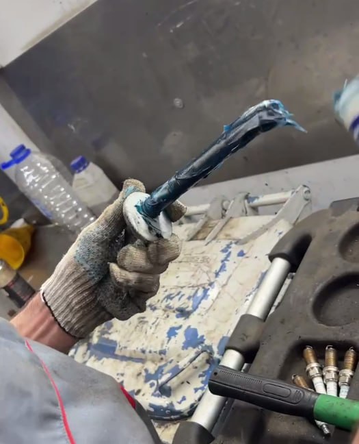 Смазка сход-развальных болтов на Toyota Land Cruiser 200 Тойота Лэнд Крузер 200